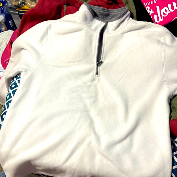 Other - Mens Footlocker half zip pullover fleece
